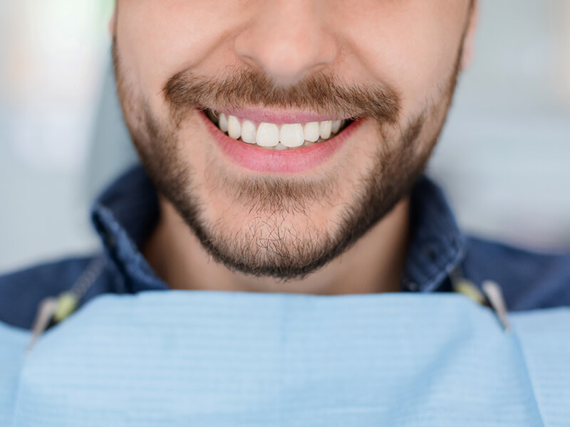 Restore your missing teeth at our Implant Centre